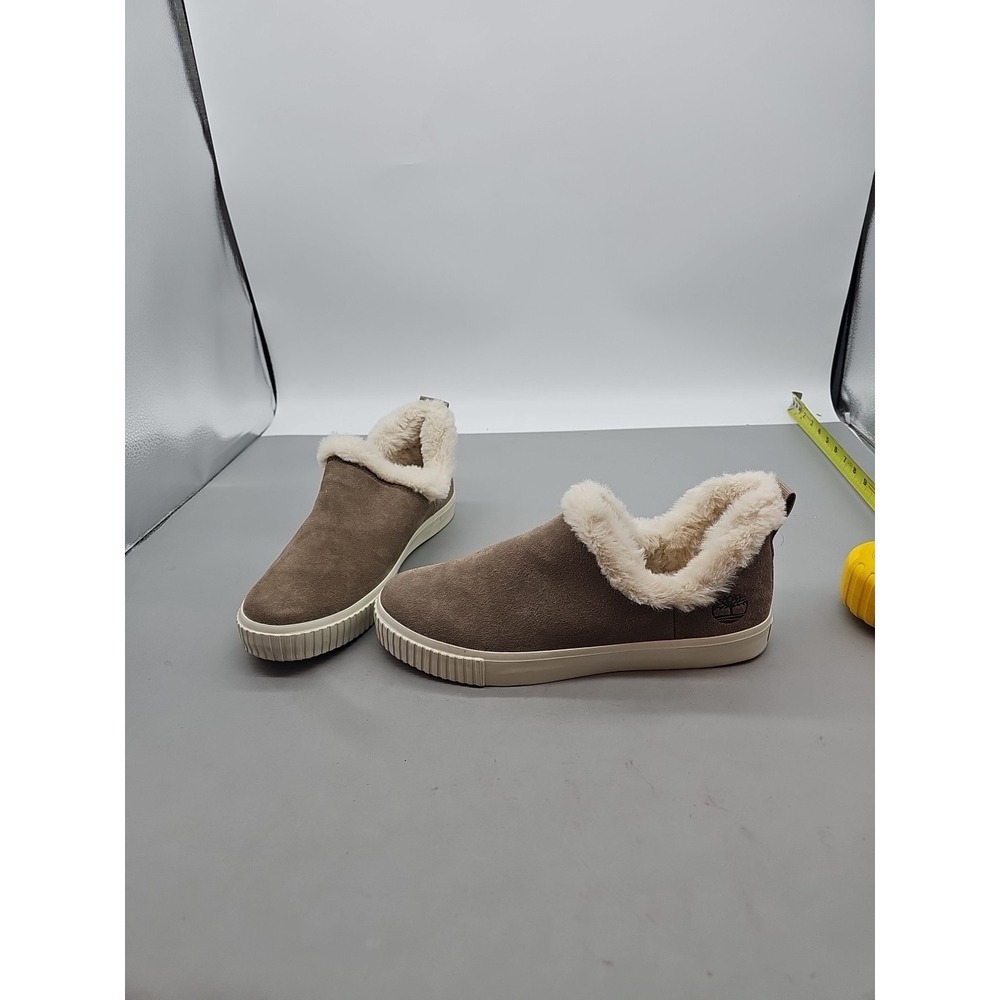 WOMEN'S TIMBERLAND *SKYLA BAY SLIP- ON* COLOR~ TAUPE SUEDE SIZE 8.5 M